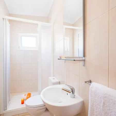 Townhouse In Albufeira Near Sea Beach Дом отдыха