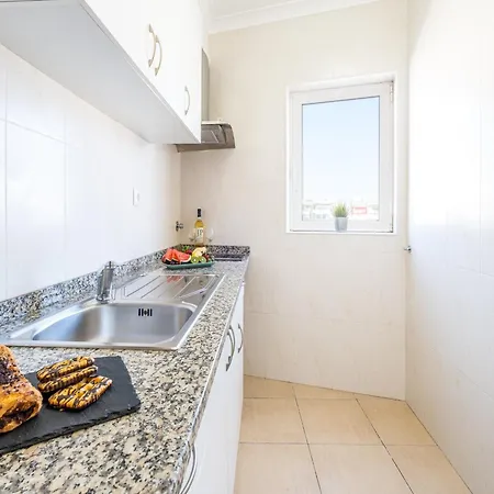 Tatil Evi Townhouse In Albufeira Near Sea Beach *