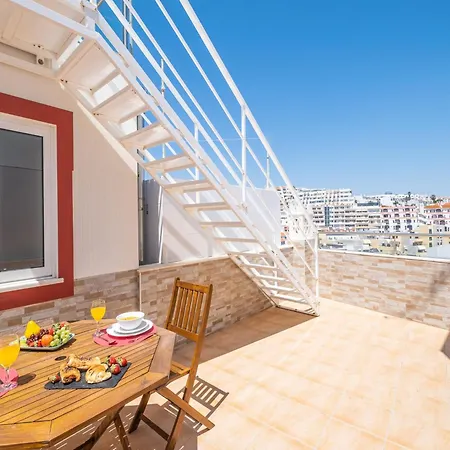Дом отдыха Townhouse In Albufeira Near Sea Beach *